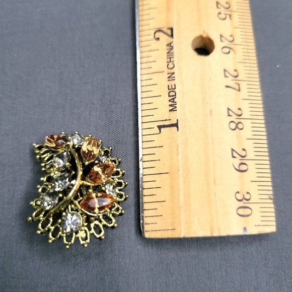 Womens Curved Clip On Earrings Light Brown White Rhinestones Gold Filigree 1" L - Picture 8 of 8